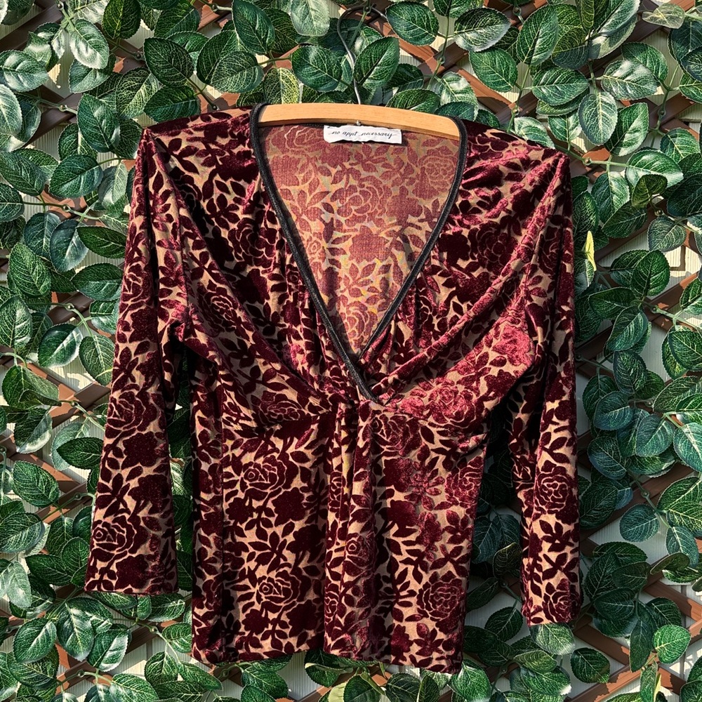 Vintage Floral Crush Velvet Rose Blouse - Burgundy 3/4 sleeve Small - Picture 1 of 3